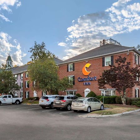 Comfort Inn Foxboro - Mansfield Фоксбъро Екстериор снимка