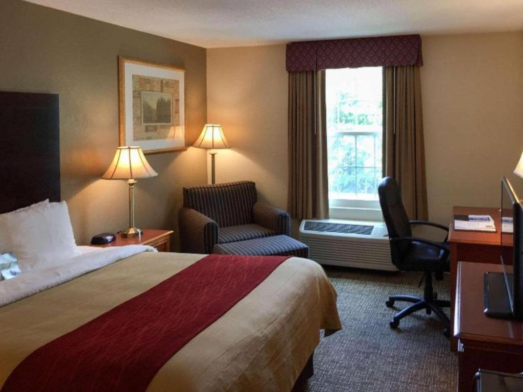 Comfort Inn Foxboro - Mansfield Фоксбъро Екстериор снимка