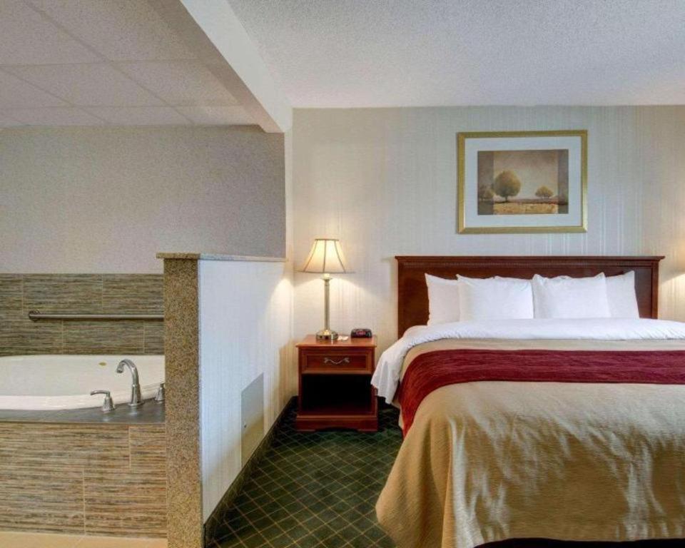 Comfort Inn Foxboro - Mansfield Фоксбъро Екстериор снимка