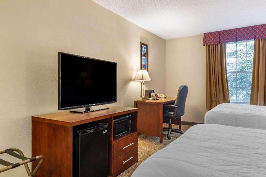 Comfort Inn Foxboro - Mansfield Фоксбъро Екстериор снимка