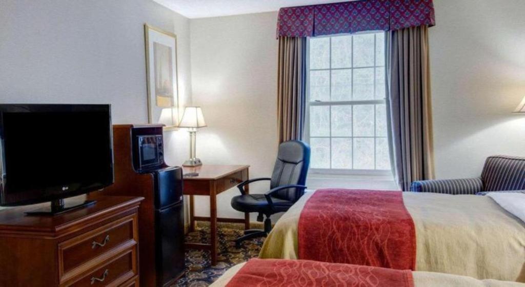 Comfort Inn Foxboro - Mansfield Фоксбъро Екстериор снимка