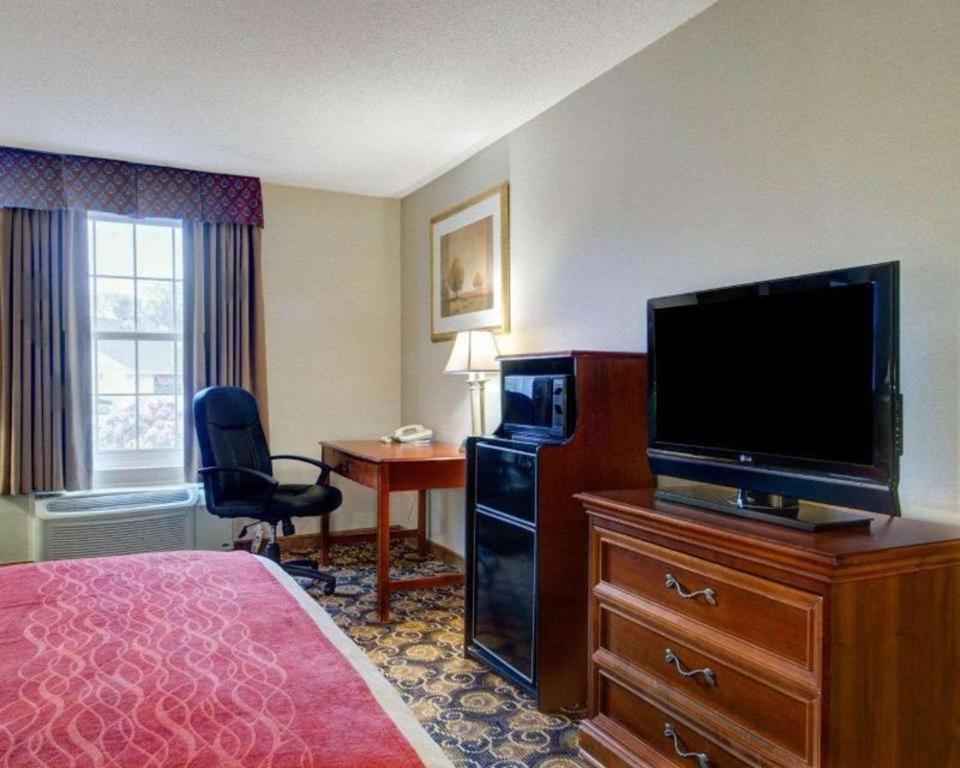 Comfort Inn Foxboro - Mansfield Фоксбъро Екстериор снимка