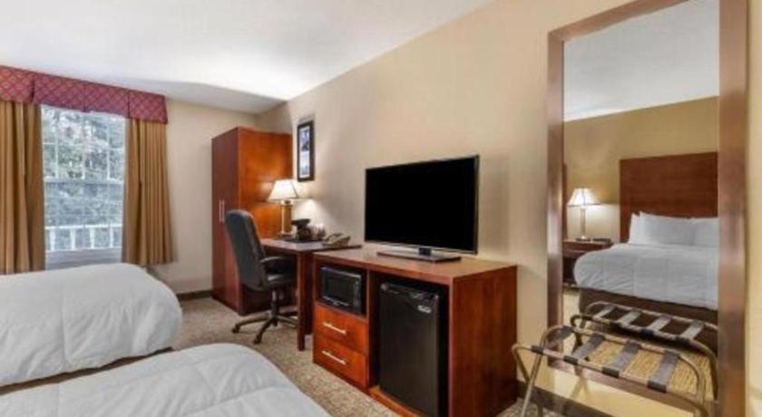 Comfort Inn Foxboro - Mansfield Фоксбъро Екстериор снимка