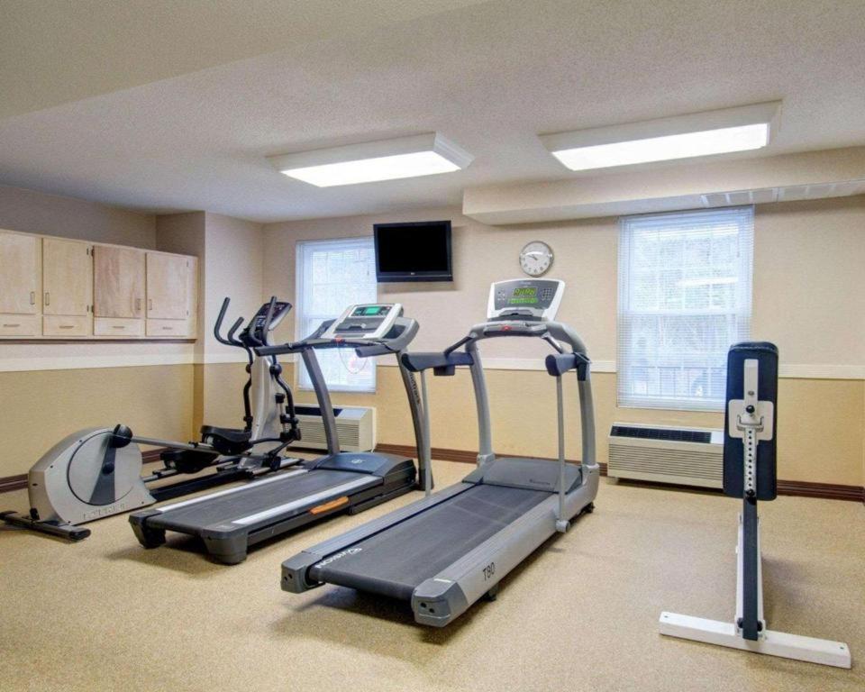 Comfort Inn Foxboro - Mansfield Фоксбъро Екстериор снимка